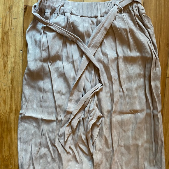 Aritzia « Faun » Wide-leg Beige Pinstripe pants - Picture 3 of 4